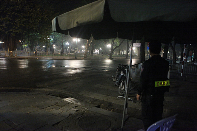 Trắng đêm bảo vệ Tổng thống Mỹ Donald Trump ở Hà Nội